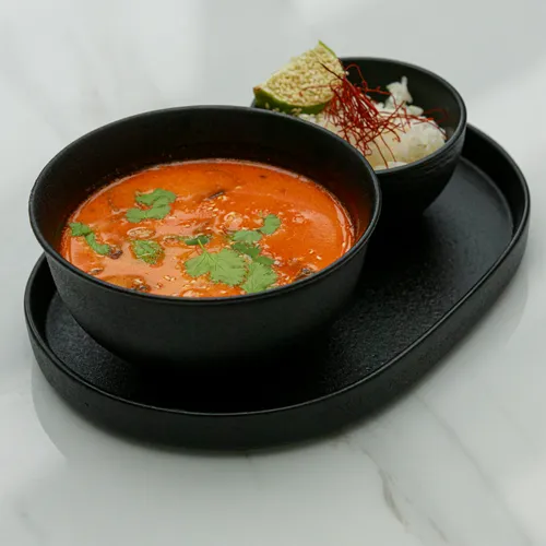 Том-ям с морепродуктами