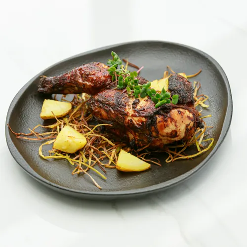 Цыпленок на сене