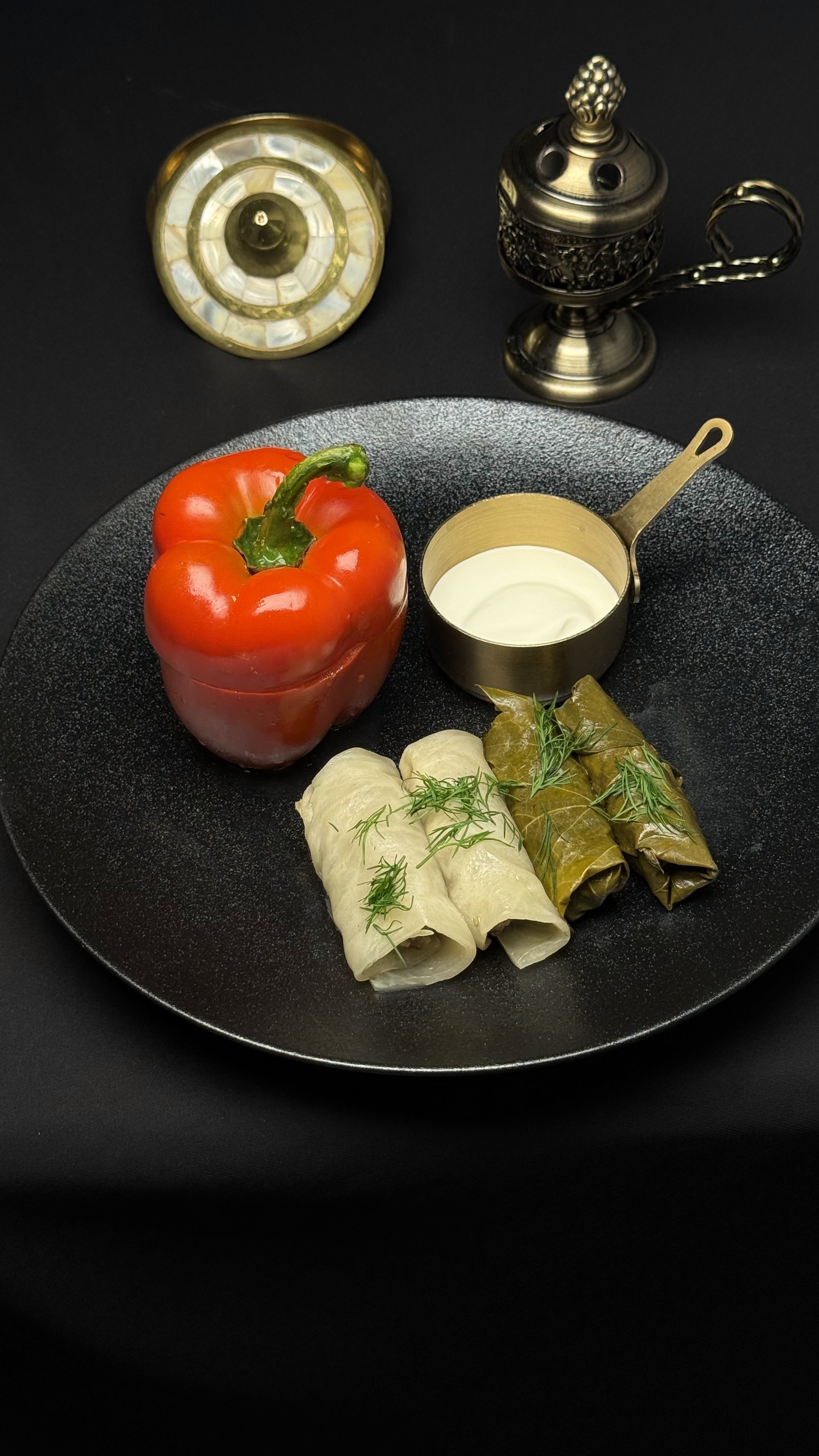 Долма, голубцы и фаршированный перец по-домашнему